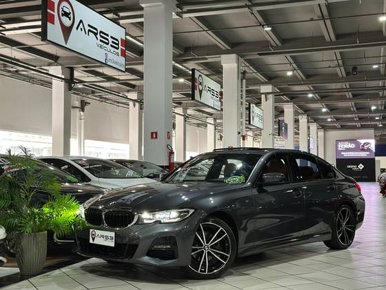 BMW 320i 2.0 16V TURBO GASOLINA M SPORT AUTOMÁTICO